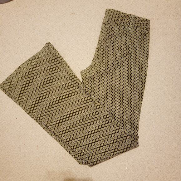 Urban Outfitters Eva Flared Leg Pants Geo Prints Low Rise Green Size 4 NWOT - Picture 3 of 4